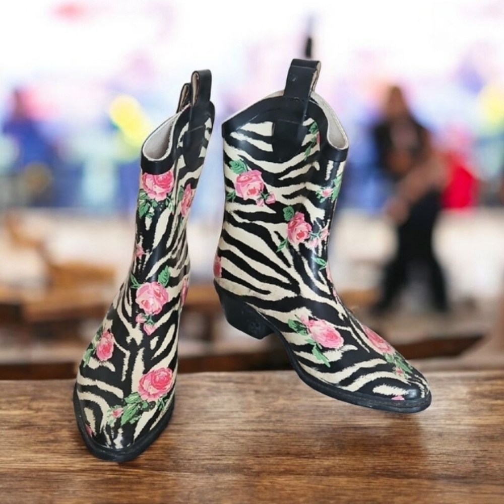 Natures Breeze Zebra Pattern Rain Rubber Boots Floral Pattern Garden Ready